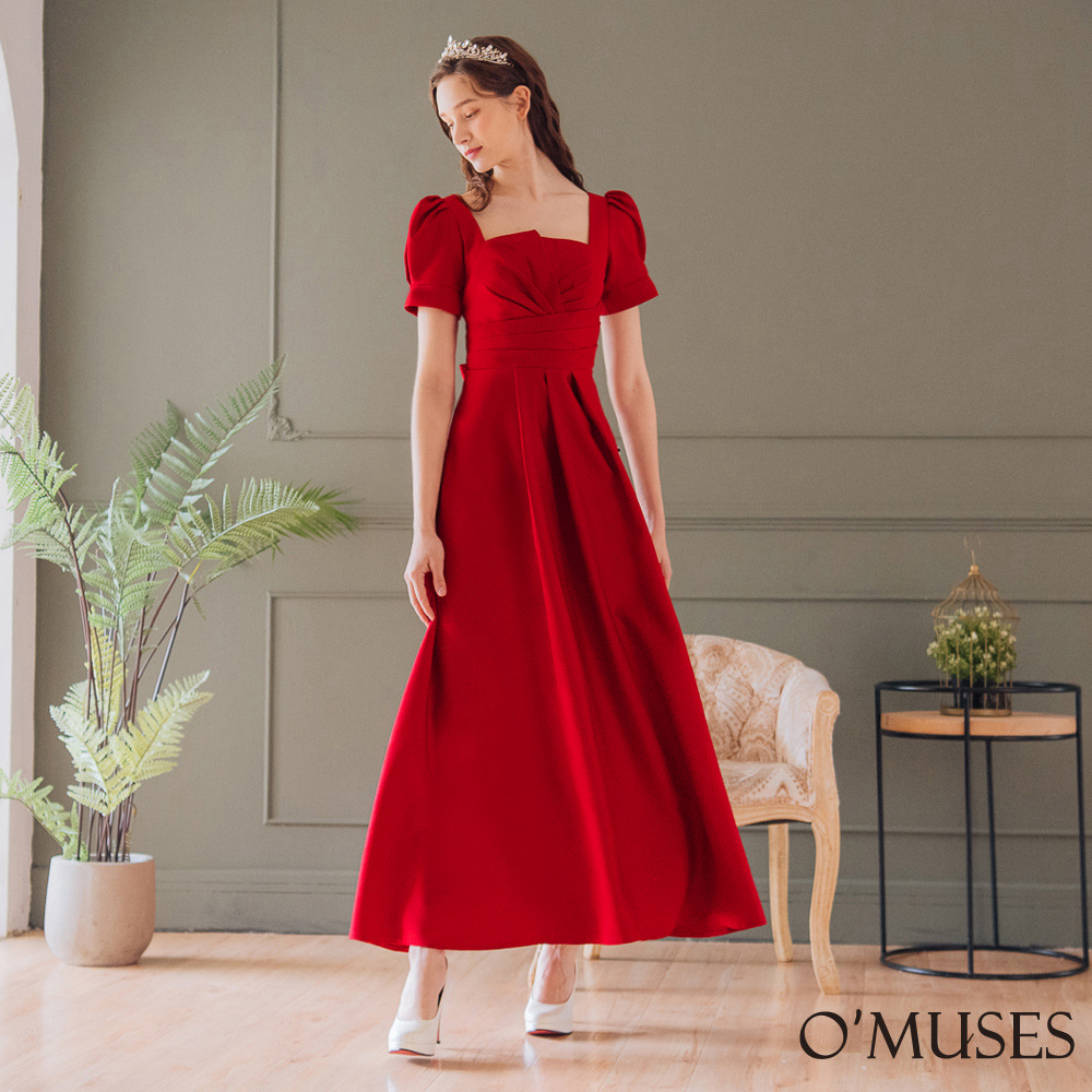 手工方領壓褶紅色長禮服19-A92111