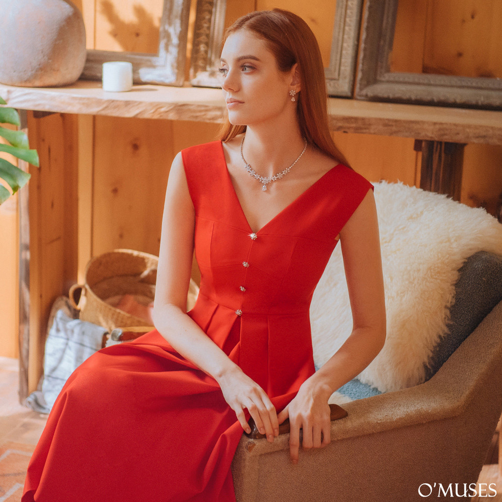 一字領V領鑽飾紅色中長洋裝60-21641