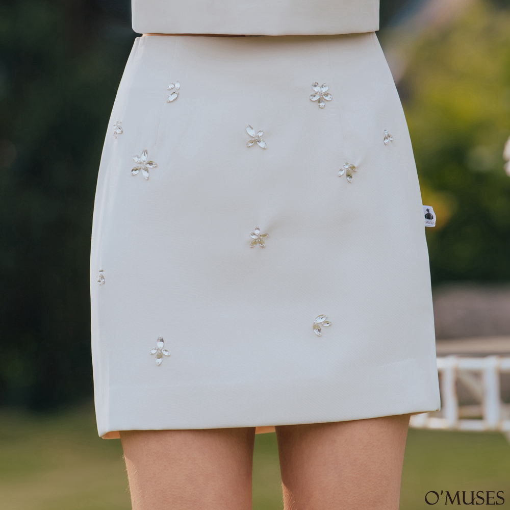 花朵鑽杏色A-Line短裙13-30357