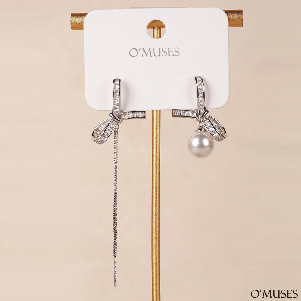 不對稱蝴蝶結珍珠流蘇針式耳環1-7978