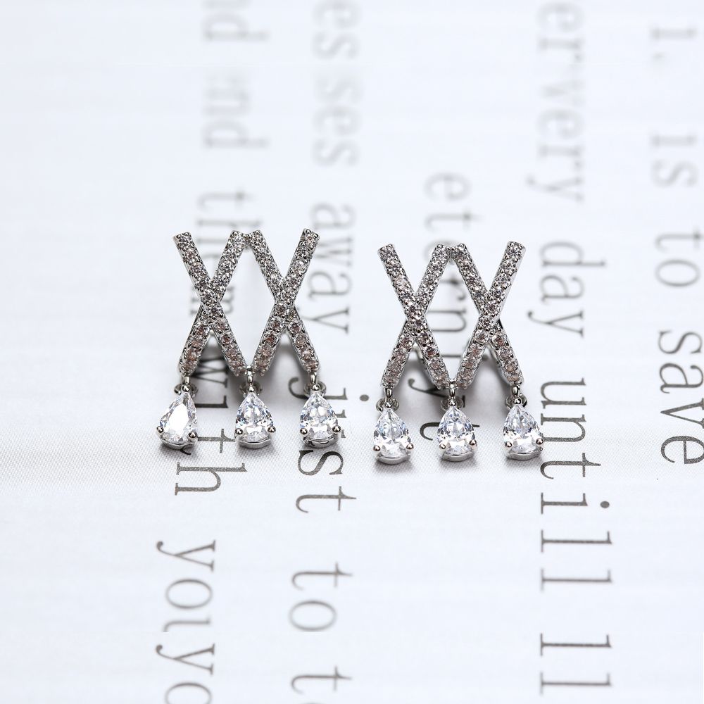 交叉水滴鑽石針式耳環1317958K025銀飾