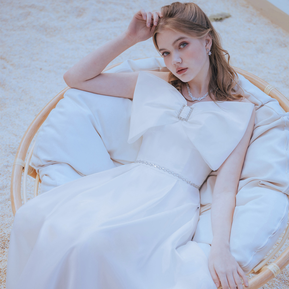 手工平口蝴蝶結白色長禮服19-C234